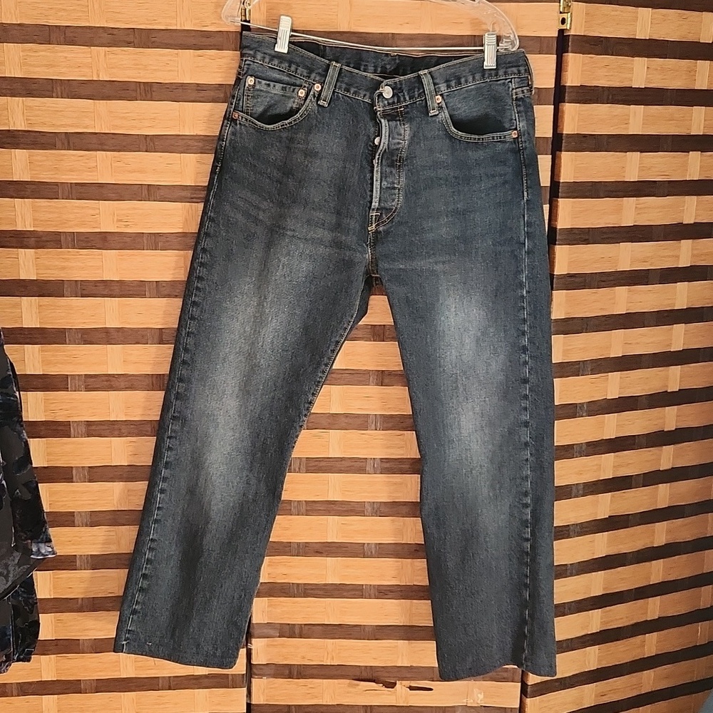 Levis 34/27 button up